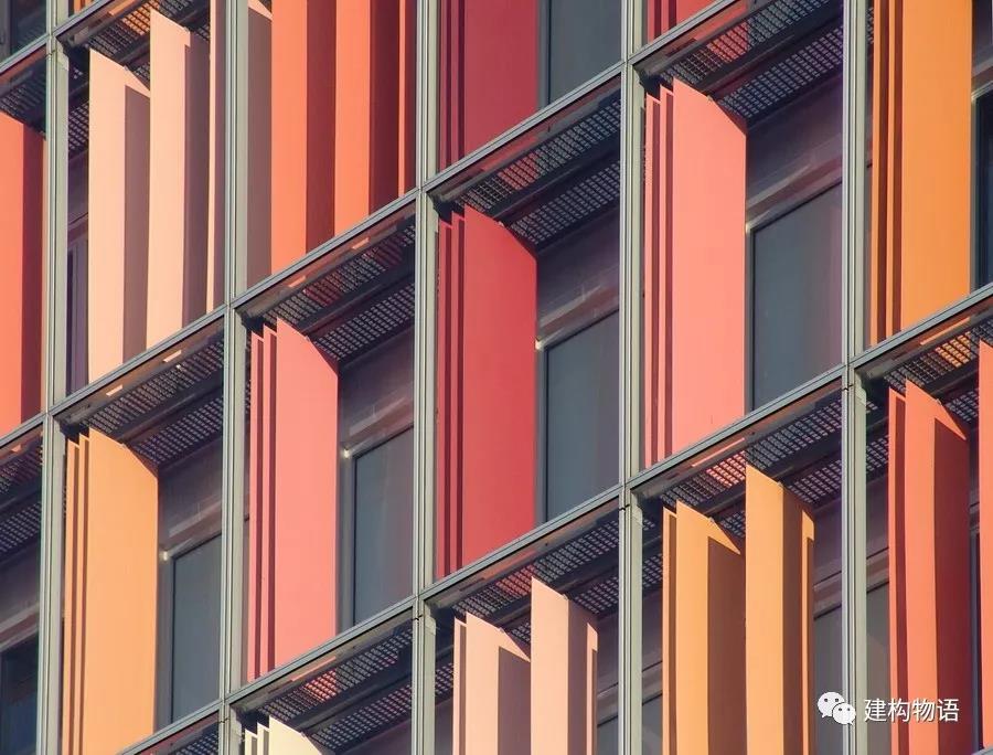 典型的外循环式双层玻璃幕墙——德国柏林GSW大厦2.jpg